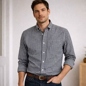 UNTUCKit Black and White Casual Button Down Shirt